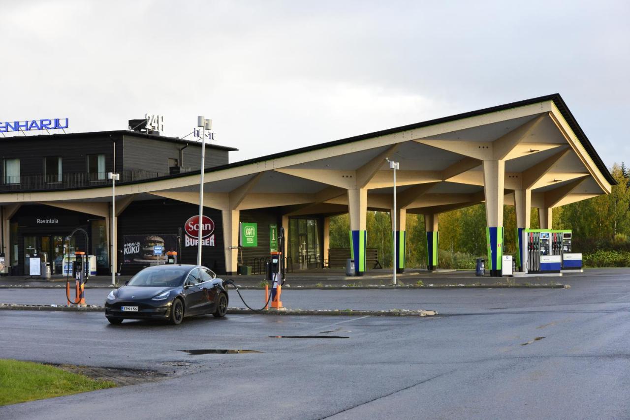 Niemenharjun Matkailukeskus Hotell Pihtipudas Exteriör bild