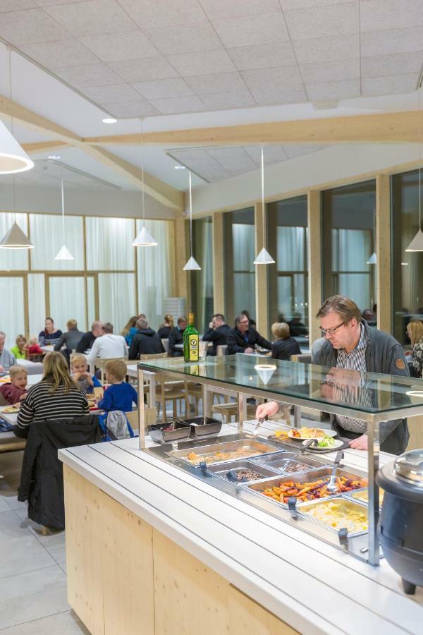 Niemenharjun Matkailukeskus Hotell Pihtipudas Exteriör bild